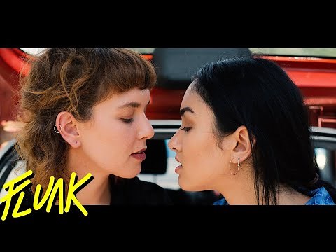 Kissing My Teacher - FLUNK S2 E23 - Lesbian Romance
