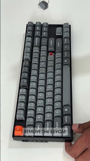 How to Install Hot-Swappable Switches?