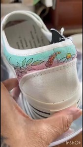 3.8K views · 98 reactions | Jom tengok kasut bunga daisy blue/pink.... | Amy Doby | Facebook