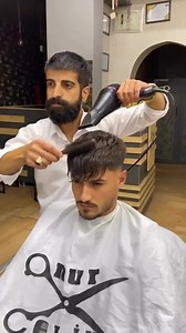 9.2K views · 90 reactions | Style rambut pendek keren # hairstyle # haircut # modelrambut # gayarambut # stylerambut | Gaya Rambut | Facebook