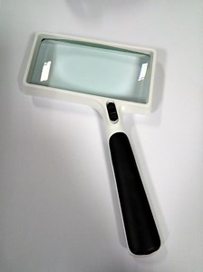 [Hot Item] Rectangular Reading Magnifier and Loupes with UV and LED Lamp