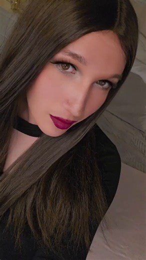 ValeriaWine doesn’t overdo it. https://t.co/Jj331ST3Pn