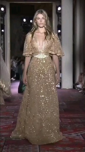 Madison Headrick walking for Zuhair Murad Fall-winter 2019/20 Couture show
