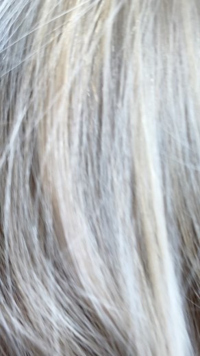 It’s always a perfect hair day at Platinum ‍♀️ Those wave brush 类outs are so satisfying! #goodhairdontcare #waveshair #brushout #perfect #healthyhair | Platinum Hair & Body | Facebook