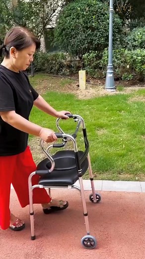 Adult Walker with Wheels 𝐃𝐢𝐭𝐨 𝐦𝐚𝐛𝐢𝐛𝐢𝐥𝐢 🛒 https://s.lazada.com.ph/s.KltbB?cc 𝐃𝐢𝐭𝐨 𝐦𝐚𝐛𝐢𝐛𝐢𝐥𝐢 🛒 https://goeco.mobi/TEYDYo52 #Lazada #LazadaPH #LazadaFinds | Laz Finds