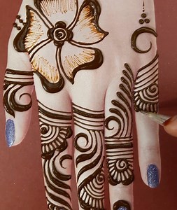 floral mehndi design | Mehndi Planet