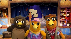 Sprout - The Chica Show Season 2 Promo - Come On Down to the Coop Part 1