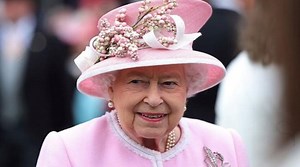 Queen Elizabeth throws royal protocol down the drain as danger looms over reign