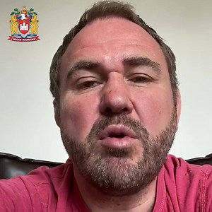 ❤️ "To all my friends up in Wigan - I hope you're staying safe and staying healthy - look after each other!" 🏉 Cross-code star Scott Quinnell has a message for Wigan fans... #WWRL | Wigan Warriors