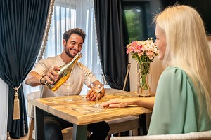 ⭐Odpocznij w Apartamentach, z genialnym widokiem na Giewont.🧡 👉Zaplanuj wymarzony odpoczynek, w górskiej scenerii. Skorzystaj z kompleksowo wyposażonych apartamentów🧡 ✅Genialny widok na Giewont ✅Komfortowe apartamenty wykończone w góralskim stylu ✅Dogodna lokalizacja, blisko szlaków turystycznych ✅Wysoki standard wykończenia, z góralskimi akcentami ❤️ Spędź niezapomniane chwile z bliskimi! 👉 Kliknij poniższy przycisk i Zarezerwuj Teraz, w Najlepszej Cenie! 👇 Odkryj radość w górach i stwórz 