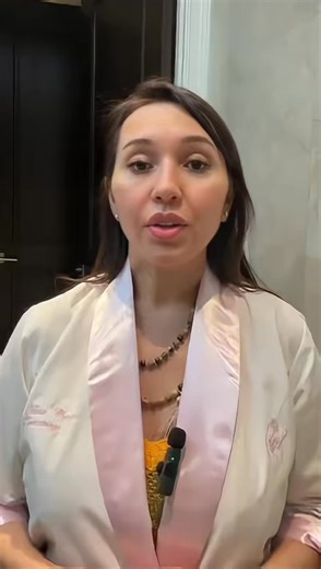 Multifrax represents a new frontier in dermatology: a dual-laser approach that addresses both surface-level pigmentation and deeper collagen stimulation in a single session. The result: improvement across tone, texture, and tightness with minimal downtime—something patients increasingly expect. Now available in my Florida practice. @PoweredbyMRP | Anna Chacon, MD FAAD