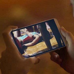 Forget out of reach chargers. Samsung's Wireless Charger is here. Learn More: http://spr.ly/6183DESQd | Samsung