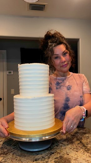 Perfecto! #cakepaloozacakery #cakepaloozacakeryfl #wedding #LetsTalkCake #whitewedding #weddingcakedesign #weddingcakes | CAKEpalooza Cakery