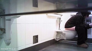 girls peeing one tries to poop