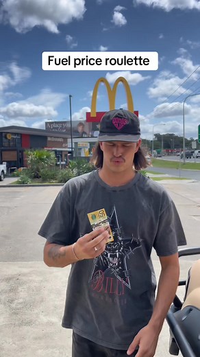 02 is risky business 🤣 #aussie #bogan #fuel #servo #joefortune #petrol #fyp #reel | Felipa Wyman