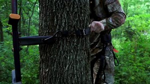 Muddy Ascender Steel Climbing System for Tree Climbing - 20' Tall, 5 Sections, 48" Height per Section, 11" Wide Oval Tubing Steps