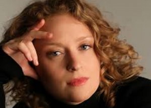 Alice Howe - Singer, songwriter, old soul joins us for a SCENES Live Session. To Follow Alice Howe: Instagram: https://www.instagram.com/alicehowemusic/ Facebook: https://www.facebook.com/alicehowemusic/ Tiktok: https://www.tiktok.com/@alicehowemusic?lang=en Twitter: https://twitter.com/alicehowemusic?lang=enWebsite: https://www.alicehowe.com/news | SCENES