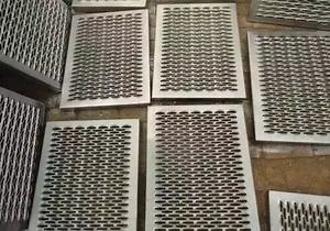 [Hot Item] Yaqi Round Hole/Square Hole Galvanized Steel Perforated Metal Sheet