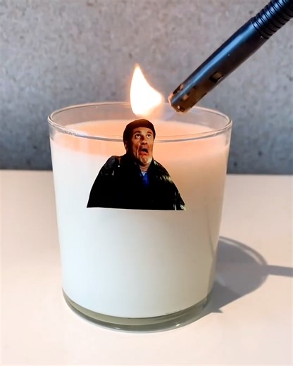 182K views · 1.1K reactions | These movie-themed Christmas decorations are genius! 藍 | UNILAD | Facebook