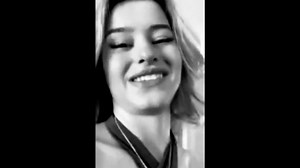 LÉA ELUI MONTRE CES SEINS ACCIDENTELLEMENT |  Nudity, Sexually and Explicit Video on YouTube
