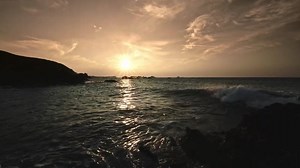 44 reactions · 19 shares | [LA MER NOUS INSPIRE] À l’origine d’une beauté authentique, naturelle et vivante chez PHYTOMER. ********* [THE SEA INSPIRES US] At the origin of authentic beauty, natural and alive at PHYTOMER. #phytomer #mer #sea | PHYTOMER | Facebook