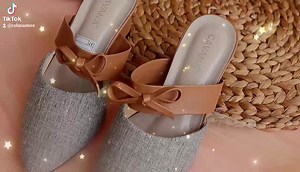 12 reactions · 4 comments | JANGAN BINGUNG LAGI YA!! outfit kondangan yang sangat fashionable ini bisa langsung kalian order  Bahan kanvas sintetis Acc pita Tinggi hak tahu 5cm Size 37/38/39/40 Rp57.800 ORDER VIA WHATSAPP 0813-8271-4499 atau klik link https://wa.me/message/FAL55QGFRWVRM1 | Cafana Store | Facebook