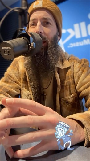 We have our very own Snow Miser here at WalkFM 🥶❄️☃️ who else has a love/hate relationship with this cold weather? 🙋‍♂️ #burrr #babyitscoldoutside #snowmiser #walkfm | WALK FM