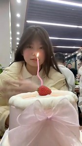 128K views · 142 reactions | Tuổi mới tóc mới | VÁY | Facebook