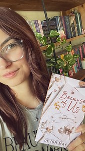 💛📖 BECAUSE OF US by Devon May forbidden romance • age gap • fling to forever • professor student romance Grab it now while it’s still 🆓 as part of the AUSNZ SYKD 🫶 #bookstagram #bookish #booklover #youresofunny #romancebooks #romancereader | Devon May