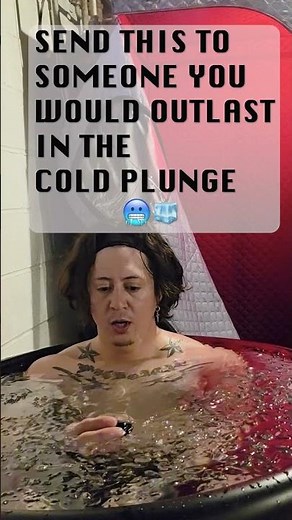 How long would YOU last in this cold plunge?🧊