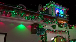 Govee Permanent Outdoor Lights Pro, 100ft with 60 RGBIC LED Lights for Daily and Accent Lighting, 75 Scene Modes for Outdoor Decor, IP67 Waterproof, Works with Alexa, Google Assistant, Matter, Black