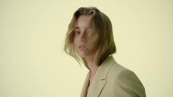 29 reactions | More than a jacket, #MarellaBLAZER is an icon.  Explore the collection at Marella.com #Marella #Marellagirls Giulia Maenza | Marella | Facebook