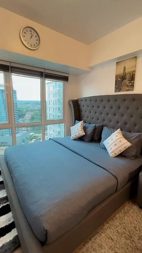 DAILY AND WEEKLY CONDO UNIT FOR RENT Abreeza Place Tower 2 - DavaoFully Furnished Studio Unit for 2-4paxFacing Abreeza Mall✨✅Air-conditioned ✅Extra tower fan✅High speed WIFI ✅55" Smart TV w/ Netflix & Youtube✅King size bed✅Sofa Bed✅Executive Couch✅Dining Table✅Refrigerator✅Induction Cooker and Microwave✅Rice Cooker ✅Electric Kettle✅Water dispenser ✅Bathroom with Hot & Cold Shower w/ bidet✅Complete Kitchen Utensils✅Free use of board games✅Bath Towels✅JVD Haidryer with Hot and Cool functions✅Guest