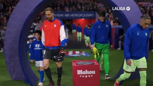 Barca! Barca!! Bar---ca!!! Barcelona hauled themselves back from two goals down to snatch a superb 4-2 win at La Liga title rivals Atletico Madrid. #LALIGA #StarTimesSports #AtleticoMadrid #Barcelona | StarTimes