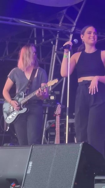 Thank you Lakefest Official! ❤️ you were a great crowd yesterday thanks for having me… it was definitely a hot one last night!!! Me the band and the girls had a fab time!… It’s been years since I used a mic with a lead! 😂 Xxx | Louise Redknapp