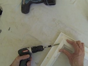 Installing a Deco frame window shutter - How to assemble the frame