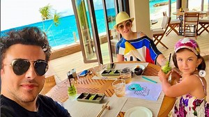 Adnan Samis Maldives photos leaves fans shocked, singer looks unrecognizable in latest clicks: CHECK OUT