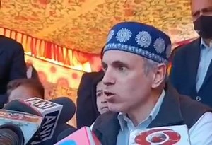 फिल्म द कश्मीर फाइल्स को एक मनगढ़ंत कहानी करार देते हुए कहा कि फिल्म में कई झूठ पेश किए गए. पूर्व मुख्यमंत्री उमर अब्दुल्ला | AB media | Facebook