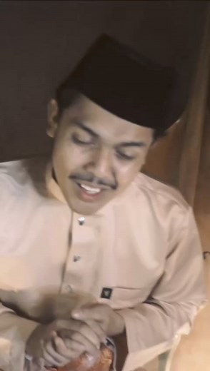 4.6K views · 110 reactions | Kita bakal rai Hari Aidilfitri . Rai Hari Mulia anda dengan lagu raya suara dengungan mirip Allahyarham P.Ramlee , P.Radhi SALAM HARI RAYA - P.RADHI Lagu : A.Rwanz Lirik : Keon https://youtu.be/uDSQ3rgX_fo?si=jGUzxdGOdypeTXUI #luncaiemas #muzikmalaysia #fypシ #SalamHariRaya #bintangpramlee | Luncai Emas Sdn Bhd | Facebook