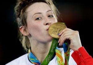 Welsh pub buys 6ft 4in inflatable of taekwondo star Jade Jones for Olympics