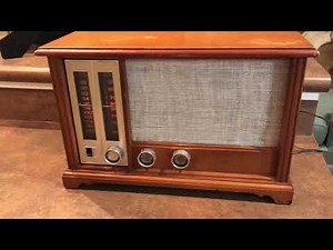 Zenith X334 AM/FM Tube Radio Demonstration