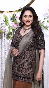 रितेश जिनिलिया, माधुरी दीक्षित आणि मिथिला पालकर यांसारख्या अनेक कलाकारांचे लूक्स या आठवड्यात चर्चेत राहिले. पाहूया त्याची खास झलक. | Rajshri Marathi