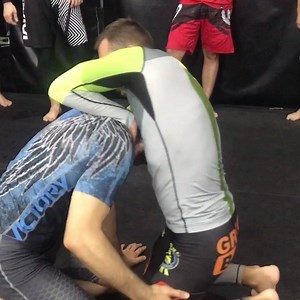 Our assistant coach , bjj black belt @_stefan_nemanja teaching a guillotine counter to a single leg takedown. 💪🏽#guillotine #singlelegtakedown #takedown #guillotinechoke #bjjmemes #bjj | Kimura Academy - Brazilian Jiu Jitsu Serbia / Brazilski Jiu Jitsu Srbija