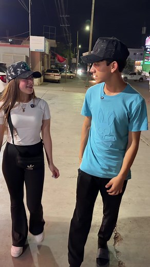 La fresita llegó al barrio🤣🤣🤣#humor #comediafamiliar | La Chica Fresita