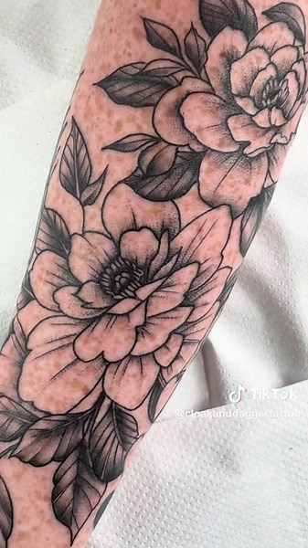#tattooartist #ink #tattooideas #inked #tatto #blacktattoo #blackandgreytattoo #tattoolover #tattooed #tattootiktok #tatuajestiktok #minitattoo #tatt #tattooapprentice #newtattoo #tatoo #tattoolife #tattoolovers #tattooidea #tattooart #traditionaltattoo #coveruptattoo #blackouttattoo #finelinetattoo #sleevetattoo #flashtattoo #tatts #firsttattoo