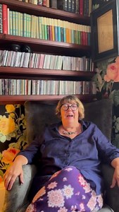 ✒️ AUTHOR SPOTLIGHT ✒️ Emma Orchard Books is the author of witty...