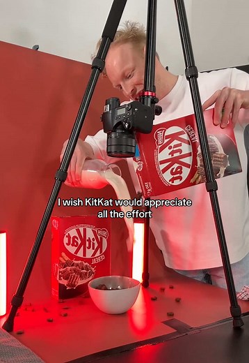KitKat Cereal Result: Niklas’s Slow‑Motion Milk Mix