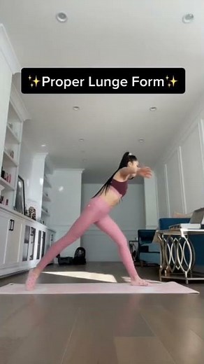 Are you doing lunges properly? 🤔 #shorts #fitness #blogilates #fitnessjourney