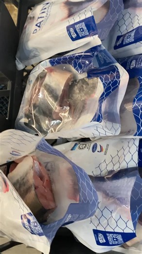 Nak makan ikan patin tapi tak tahu nak beli dekat mana ? Jangan risau beli je ikan patin LAZIZ di beg kuning. #patinsangkar #ikanpatin #temerloh | Laziz HQ