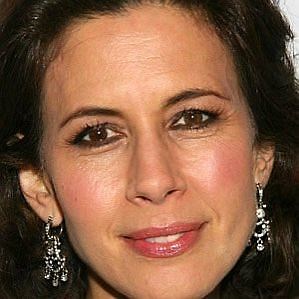 Jessica Hecht Husband 2026: Dating History & Exes - CelebsCouples
